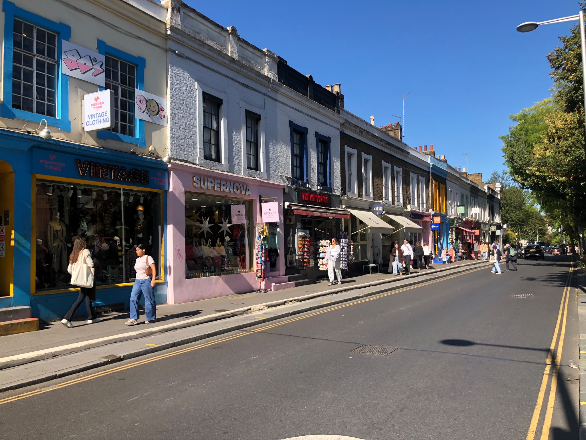 Notting Hill, London – colourful houses near Portobello Road